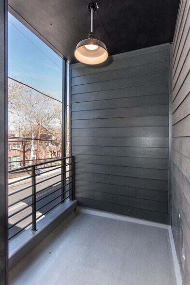 Building Photo - 2710 Ridge Ave