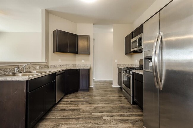 Building Photo - 10756 SW 23rd Pl