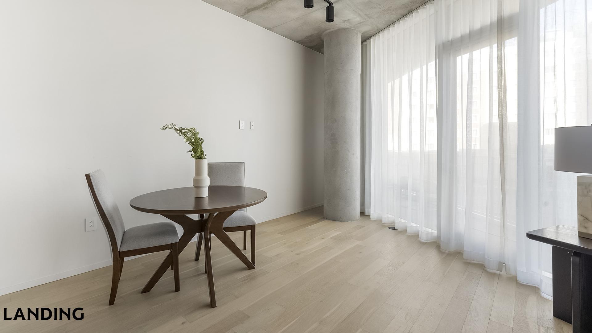 Building Photo - 143 E Commerce St