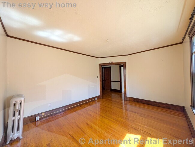 Building Photo - 157 Summer St