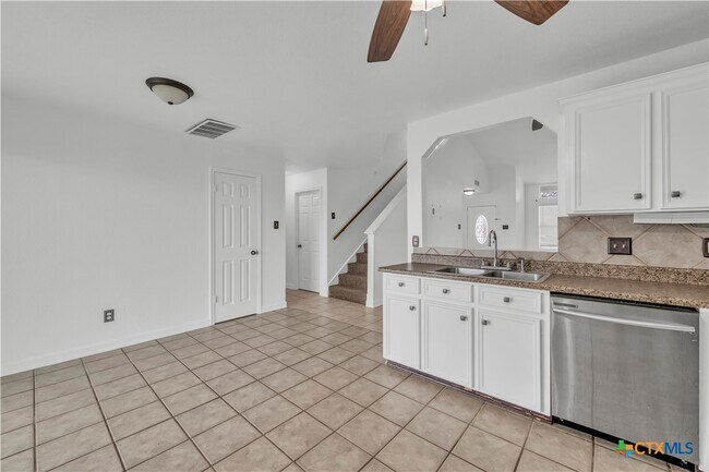 Building Photo - 4205 Thunder Creek Dr