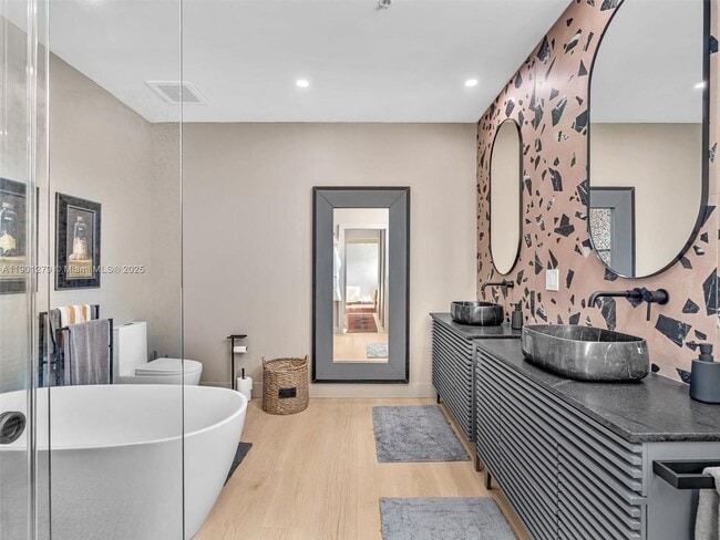 Building Photo - 7934 West Dr