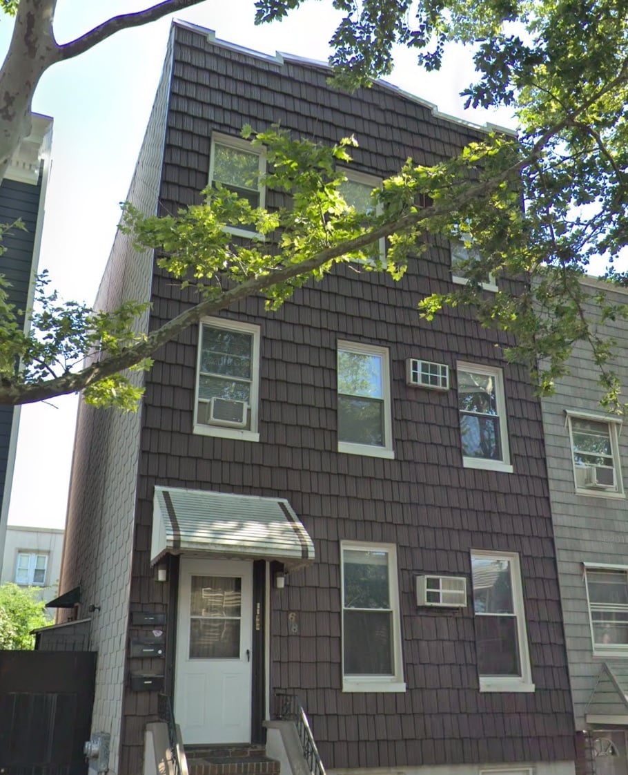 Building Photo - 68 Devoe St