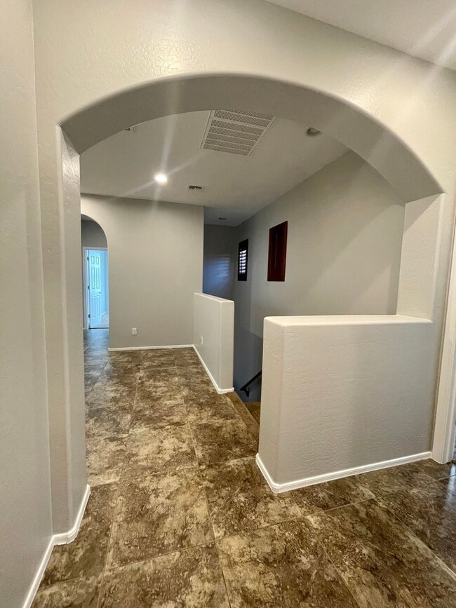 Building Photo - 9119 S Terry Ln