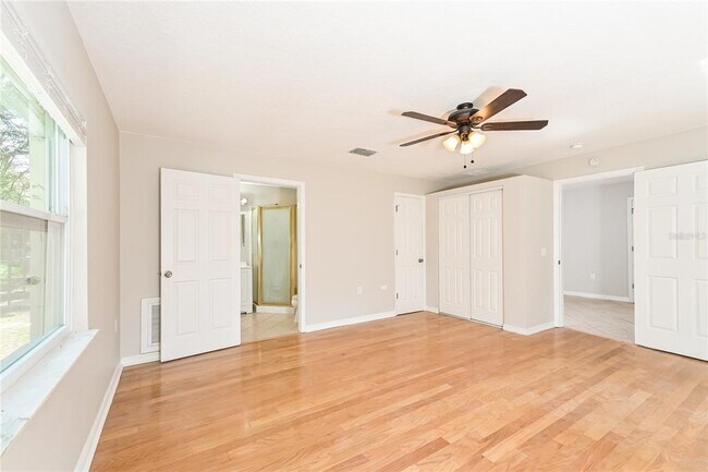 Building Photo - 436 Pomona Dr