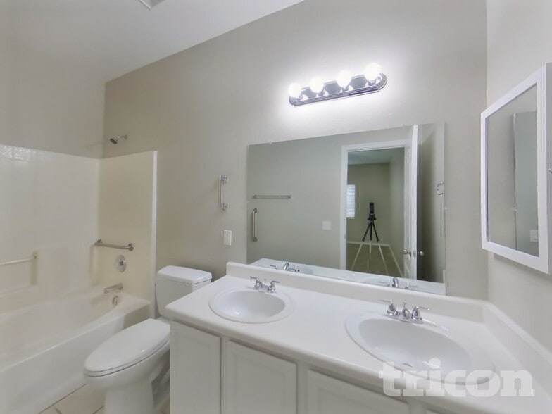 Building Photo - 1150 E Renegade Trail