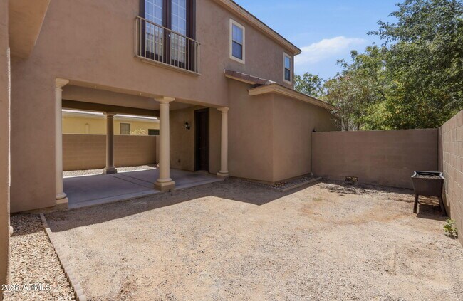 Building Photo - 15372 W Dahlia Dr