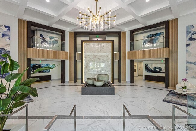 Building Photo - 500 SE Mizner Blvd