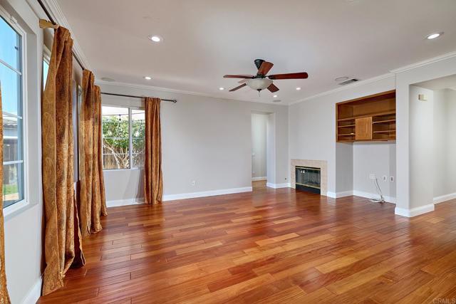 Building Photo - 402 Paseo Del Concho