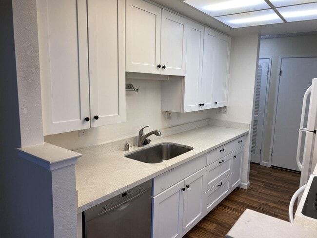 Building Photo - 780 Sea Spray Ln