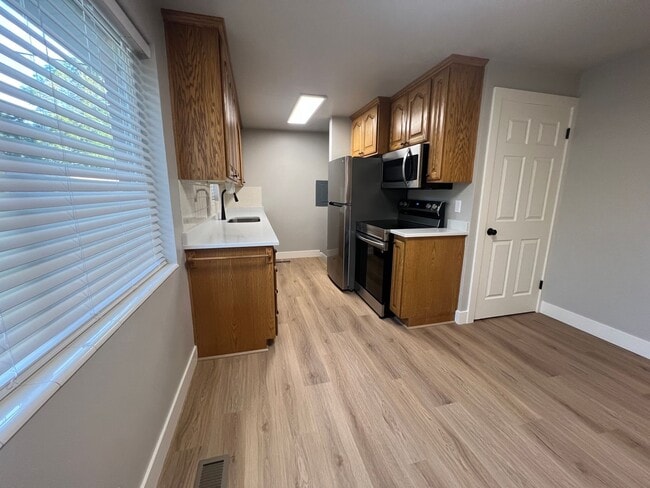 Building Photo - Home in Nephi, UT