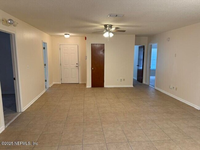 Building Photo - 3922 Ribault River Ln