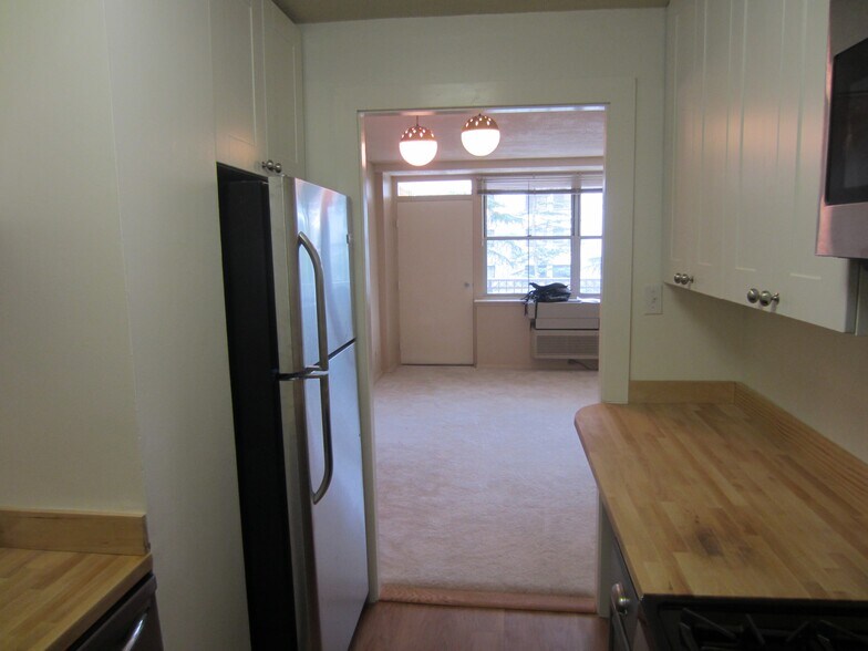 Kitchen and dining room - 2030 N. Adams Street