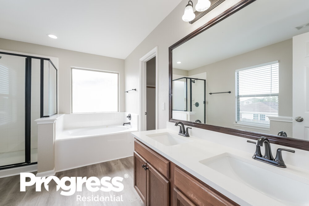 Building Photo - 20714 Tayman Oaks Dr