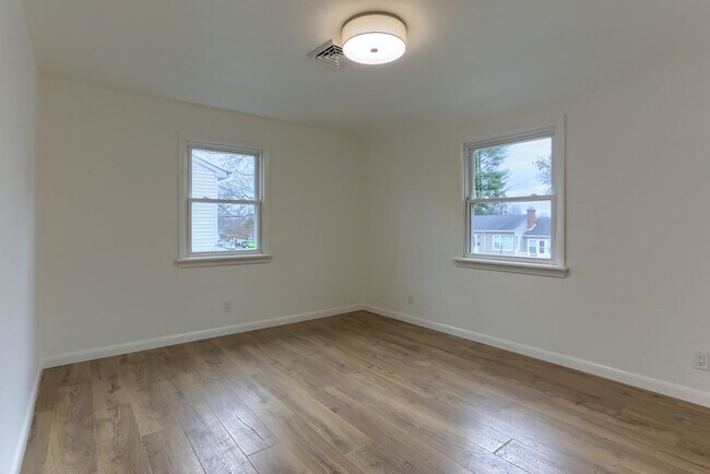 Building Photo - 51 Wharton Ave
