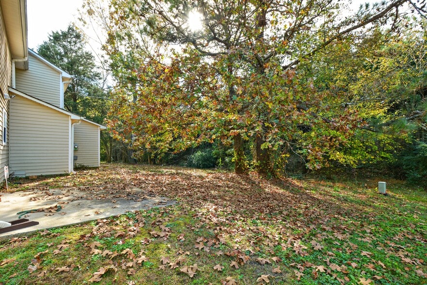 Building Photo - 2624 Country Trce SE