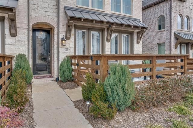 Building Photo - 409 Somerville Dr