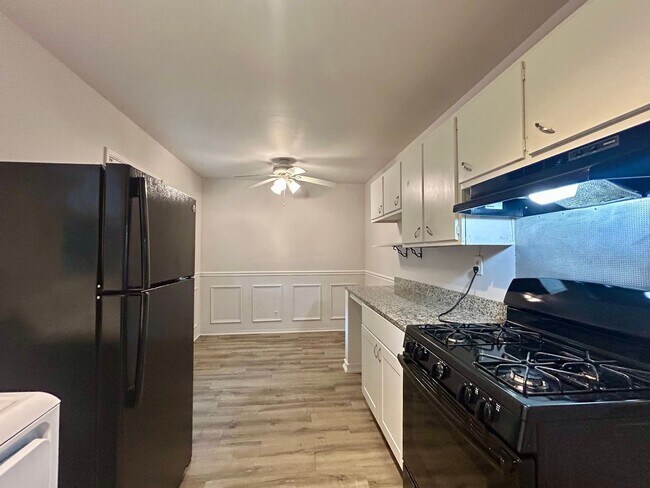 Building Photo - Fabulous 3 bedroom Ranch