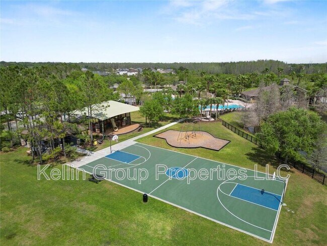 Building Photo - 30816 Pumpkin Ridge Dr