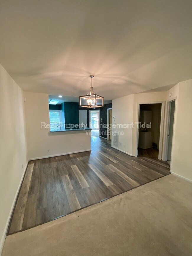 Building Photo - 924 Ironwood Dr