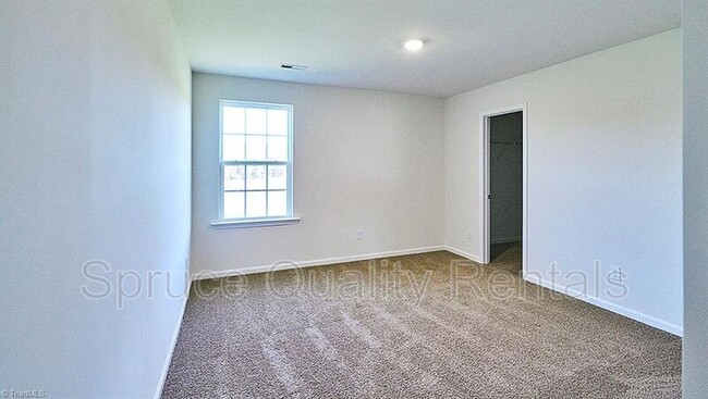 Building Photo - 958 Bosemon St