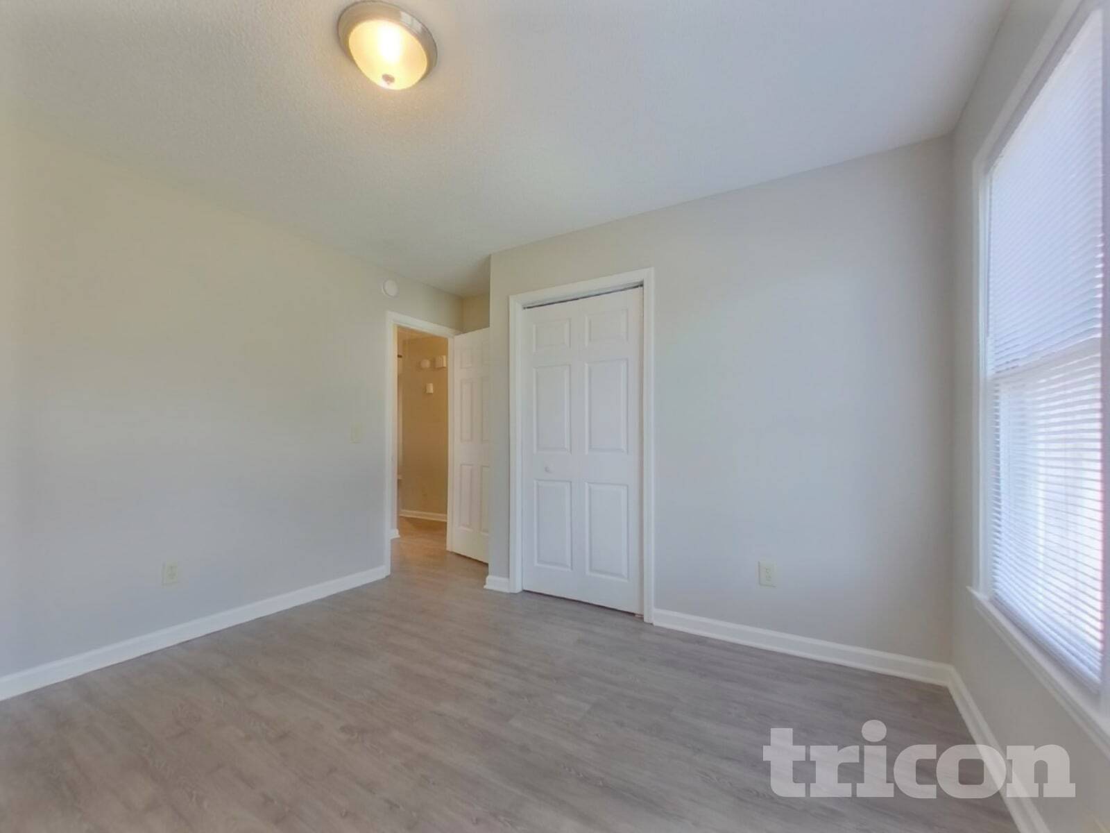 Building Photo - 529 Ferncliffe Rd