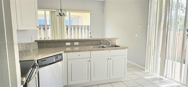 Building Photo - 21460 SW 90th Ct
