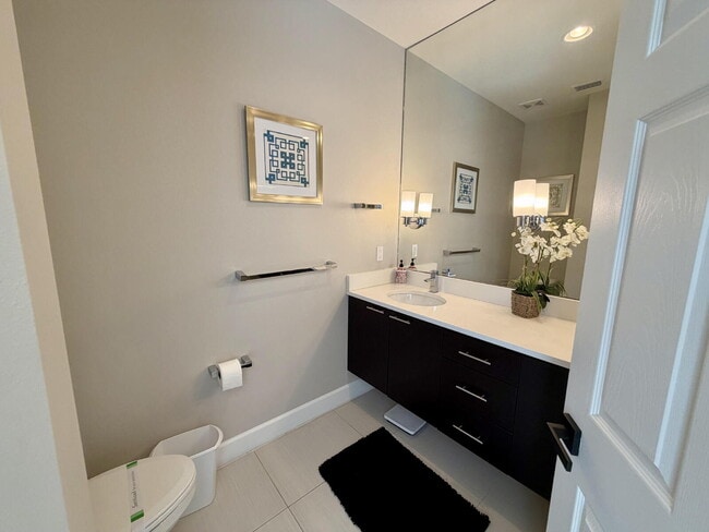Building Photo - Furnished 3BR Townhome in Clermont