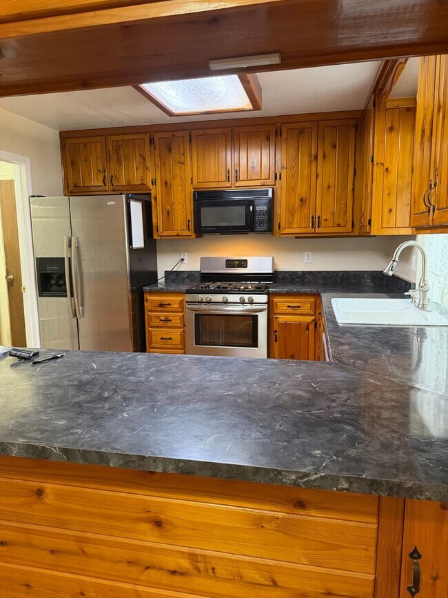 Building Photo - 26967 Meadowmont Dr