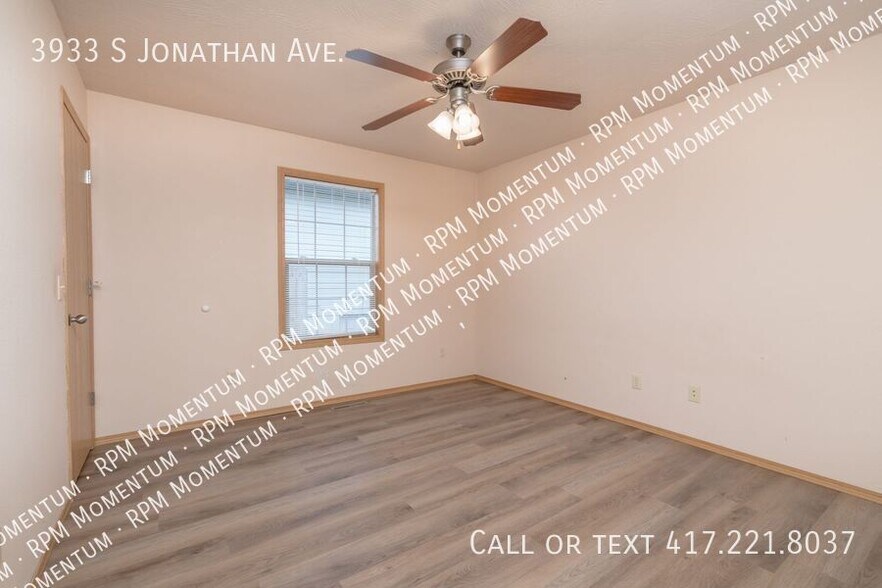 Building Photo - 3933 S Jonathan Ave