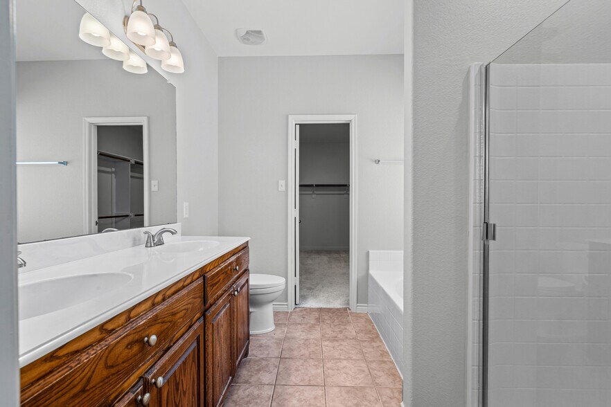 Building Photo - 12404 Pinestraw Rd