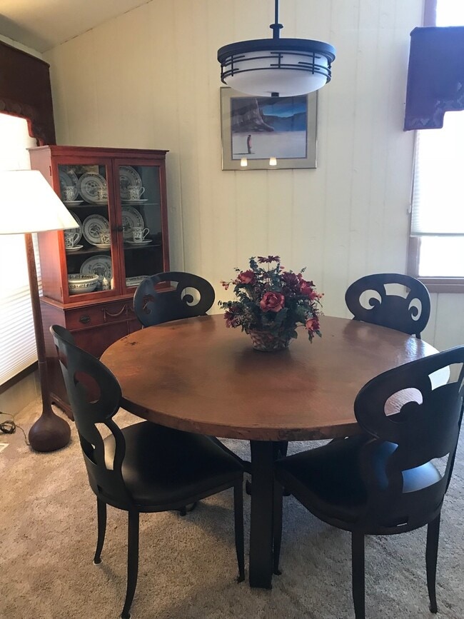 Building Photo - Single Level Furnished Country Club Home