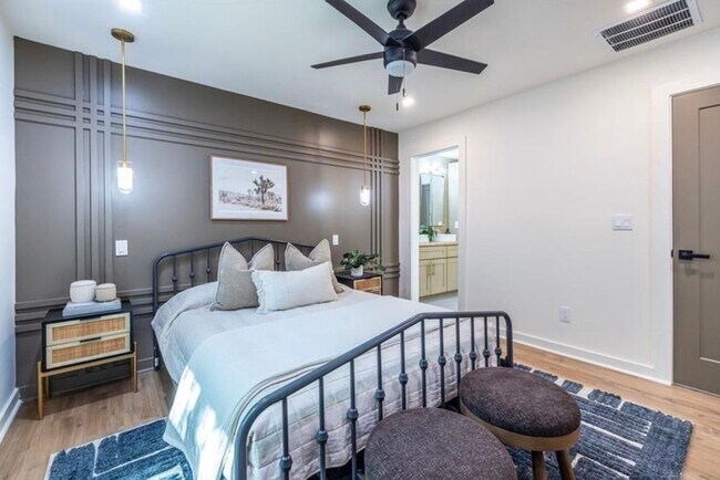 Building Photo - STUNNING RENOVATION! Modern 3BR/2BA Ranch in Sought-After Location!