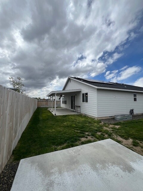 Building Photo - 4 Bed 2 Bath Home in Nampa!