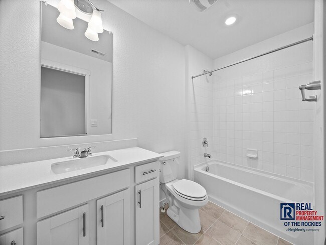 Building Photo - 4 Bed 2.5 Bath Newer Build in Berthoud!