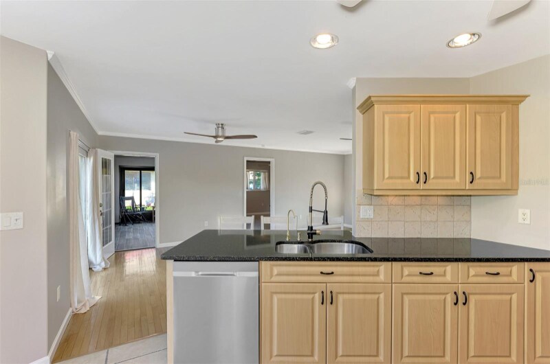 Building Photo - 218 Laurel Hollow Dr