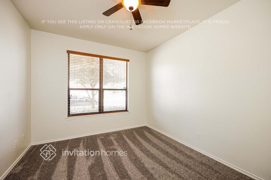 Building Photo - 1210 Sunset Farm