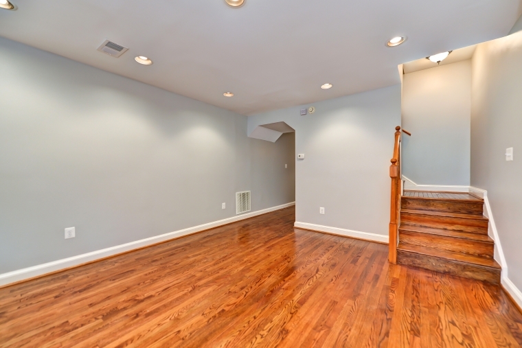 Living room - 1921 9 1/2 St NW