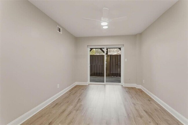 Building Photo - 49 Ivy Gates NE