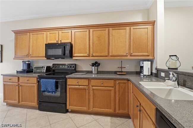 Building Photo - 12040 Matera Ln