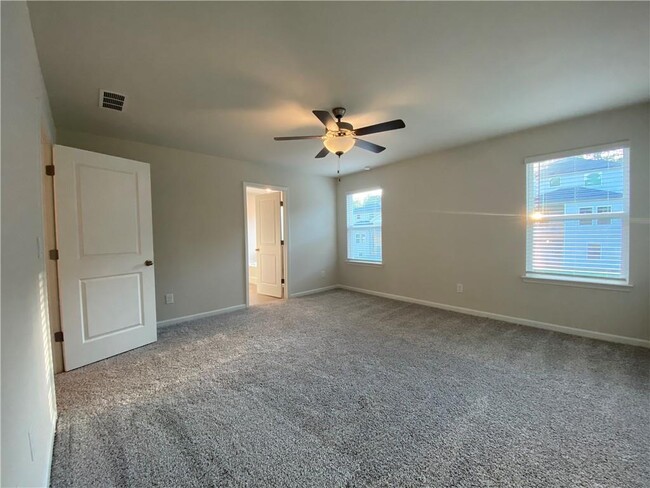Building Photo - 234 Wells Cir