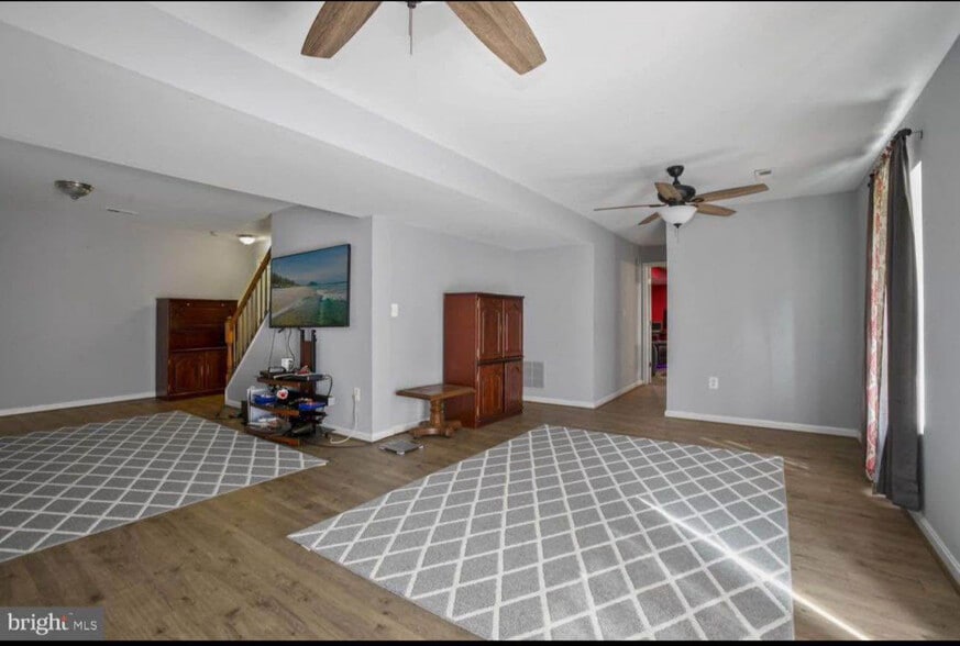 Building Photo - 138 Limestone Way