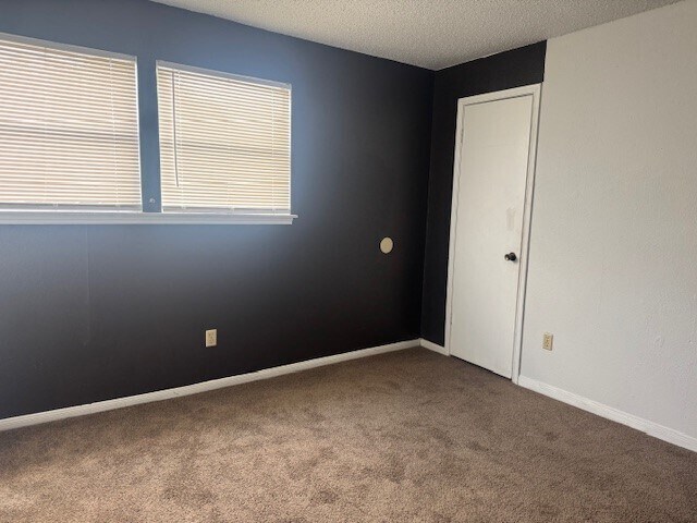 Building Photo - 2318 Lemonwood Ln