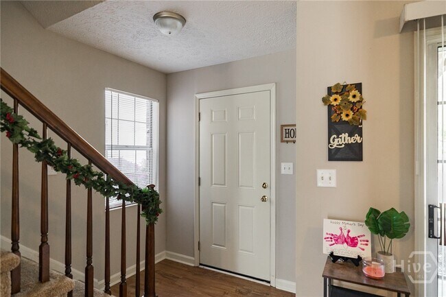 Building Photo - 156 Sleepy Creek Dr