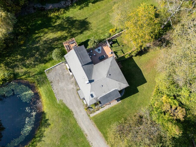 Building Photo - 327 Co Rd 12