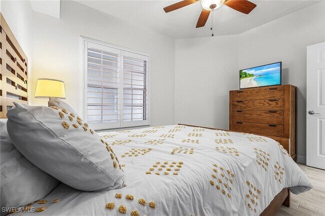 Building Photo - 401 Bayfront Pl