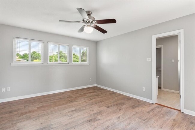 Building Photo - 13313 Briar Hollow Dr