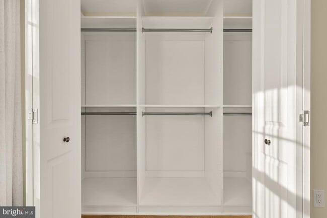 Building Photo - 2205 Observatory Pl NW