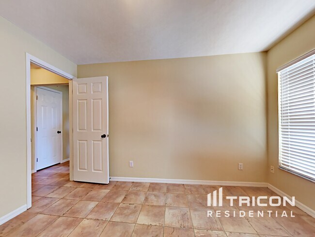 Building Photo - 11302 Andy Dr