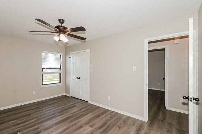 Building Photo - 6622 Honey Harvest Ln